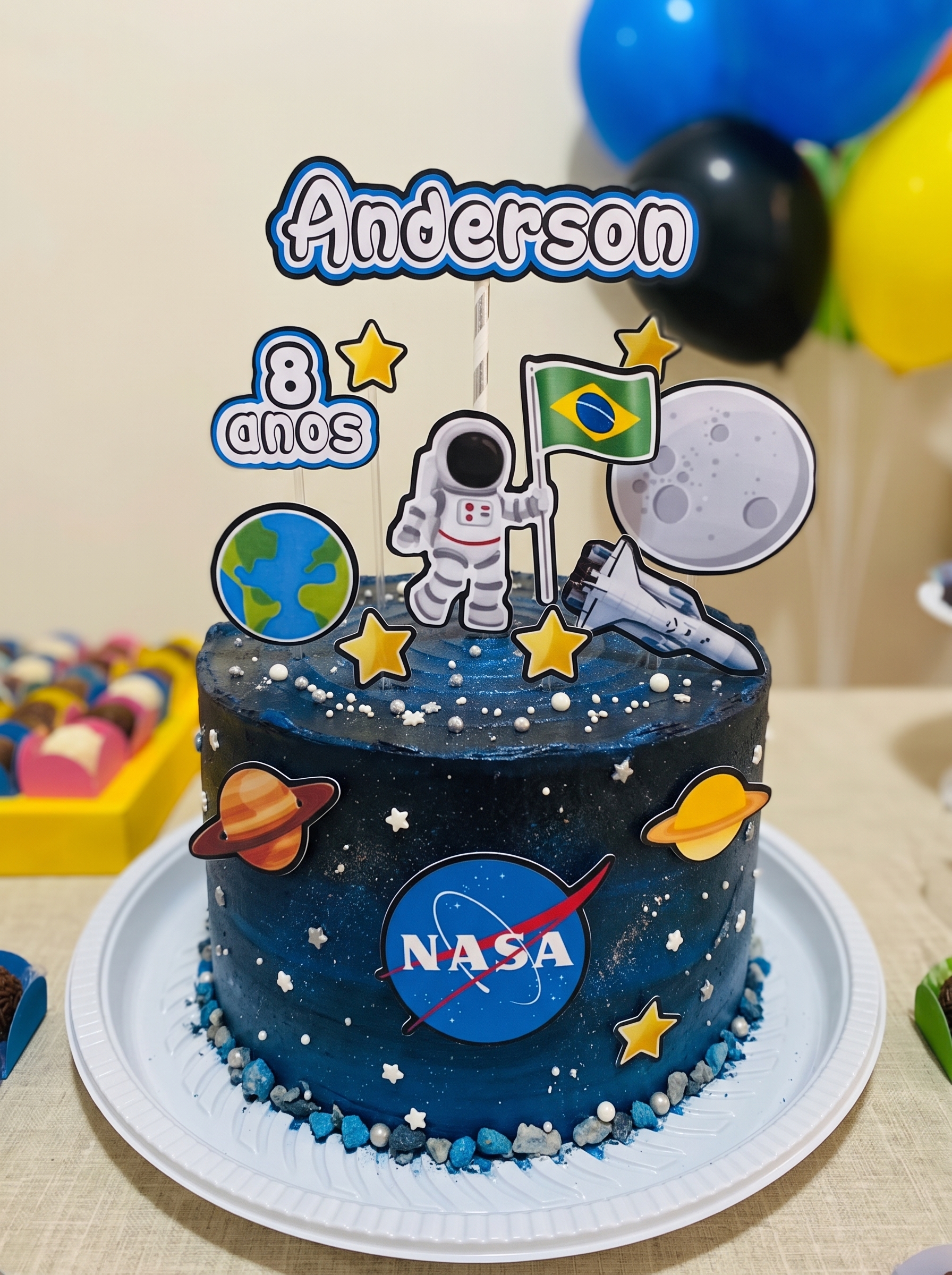 Topper de Bolo Impresso Astronauta – Personalizado com Nome e Idade
